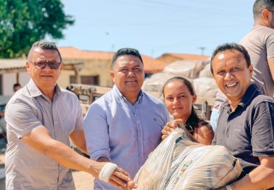 PREFEITURA DE RIBEIRA DO PIAUÍ DISTRIBUI CESTAS BÁSICAS PARA A POPULAÇÃO