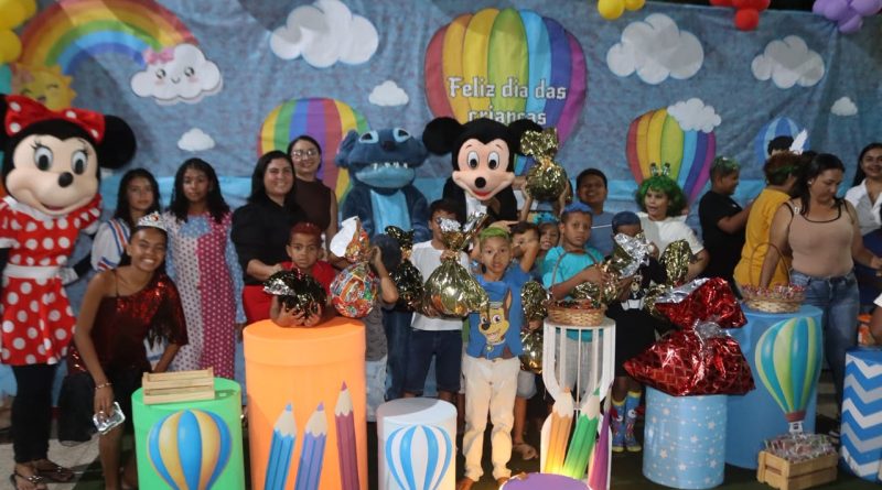 A PREFEITURA DE RIBEIRA DO PIAUÍ CELEBRA DO DIA DAS CRIANÇAS NO POVOADO SALINAS