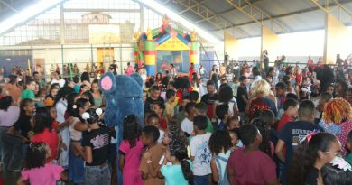 SECRETÁRIA DE ASSISTÊNCIA SOCIAL CELEBRA ENCERRAMENTO DA SEMANA DAS CRIANÇAS NA SEDE DO MUNICÍPIO